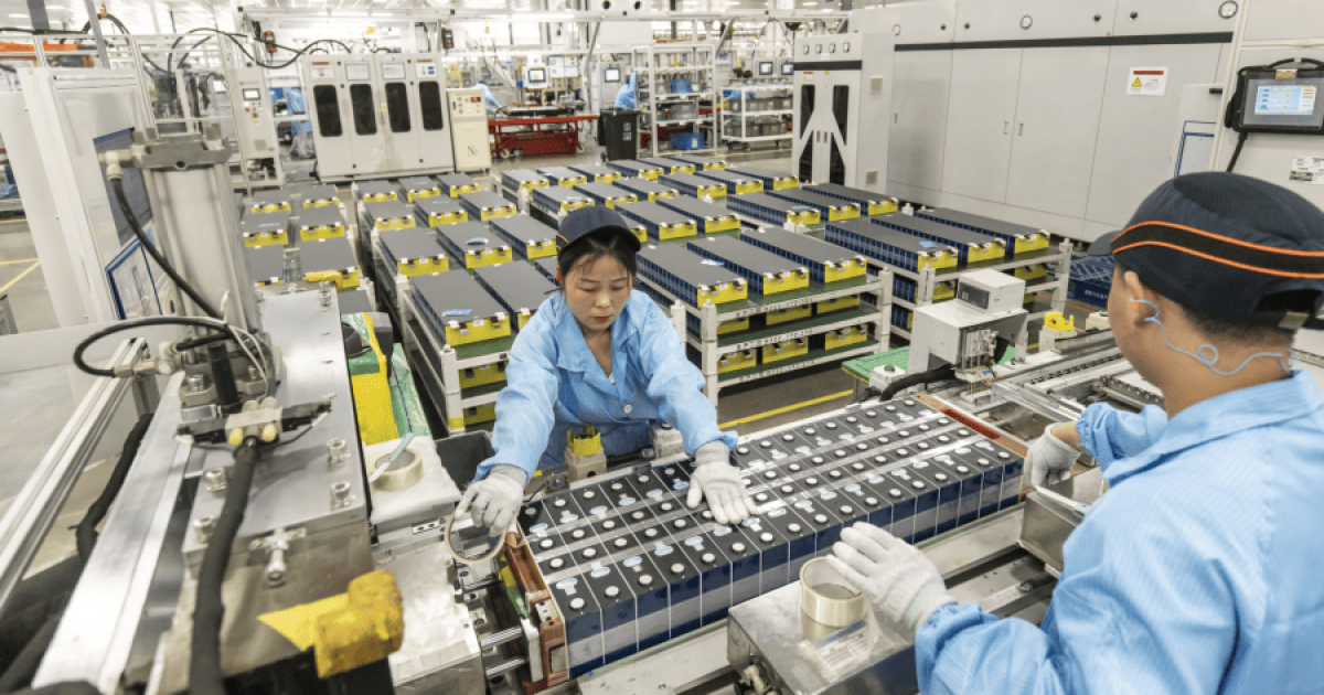 Insentif Mobil Listrik Dicabut: Momentum Emas Investasi Baterai EV Meroket?