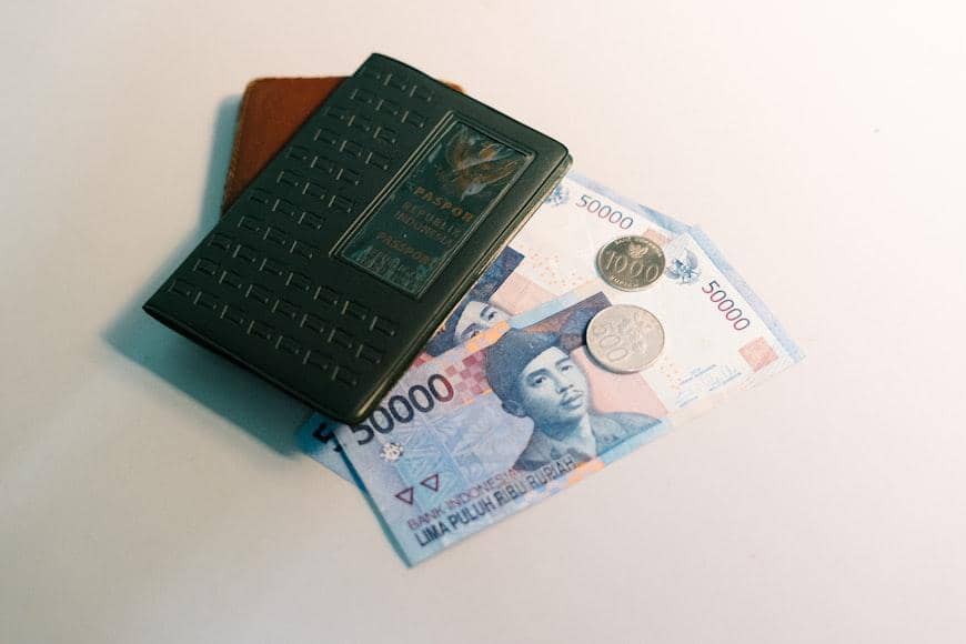 Krisis Rupiah Dekati Rp17.000: Ancaman Nyata Penerapan Ekonomi Domestik dan Dampaknya ke Kantong Warga