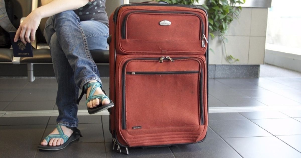 Trik Jitu Susun Baju di Koper: Muat Banyak, Tetap Rapi!