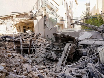 Kerusakan di Teheran, ibu kota Iran, akibat gelombang serangan AS dan Israel (dok. via REUTERS/Amir Kholousi/ISNA/WANA)