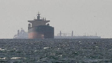 Eskalasi Baru di Selat Hormuz: Blokade Angkatan Laut AS Guncang Hubungan AS-Iran Pasca Gagalnya Negosiasi