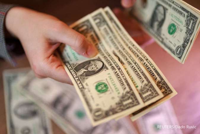 Dolar AS Terkapar: Indeks DXY Diprediksi Terjun Bebas ke Level 98 hingga 2026