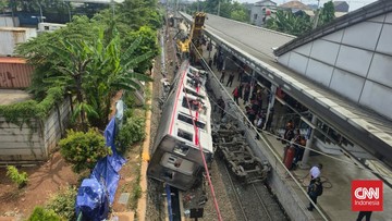 KNKT Fokus Selidiki Dugaan Gangguan Sinyal dalam Insiden Tabrakan KA Argo Bromo Anggrek dan KRL di Bekasi