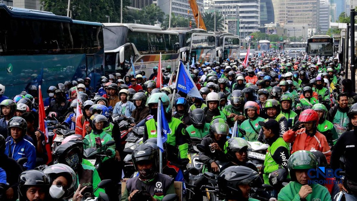 Batas Maksimal Potongan Aplikator 8 Persen: Respons GoTo dan Grab Pasca Terbitnya Perpres Baru