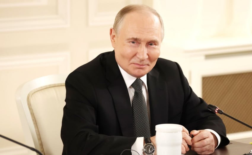 Peningkatan Keamanan Ekstrem di Sekitar Putin: Mengurai Motif di Balik Pengawasan Ketat Kremlin