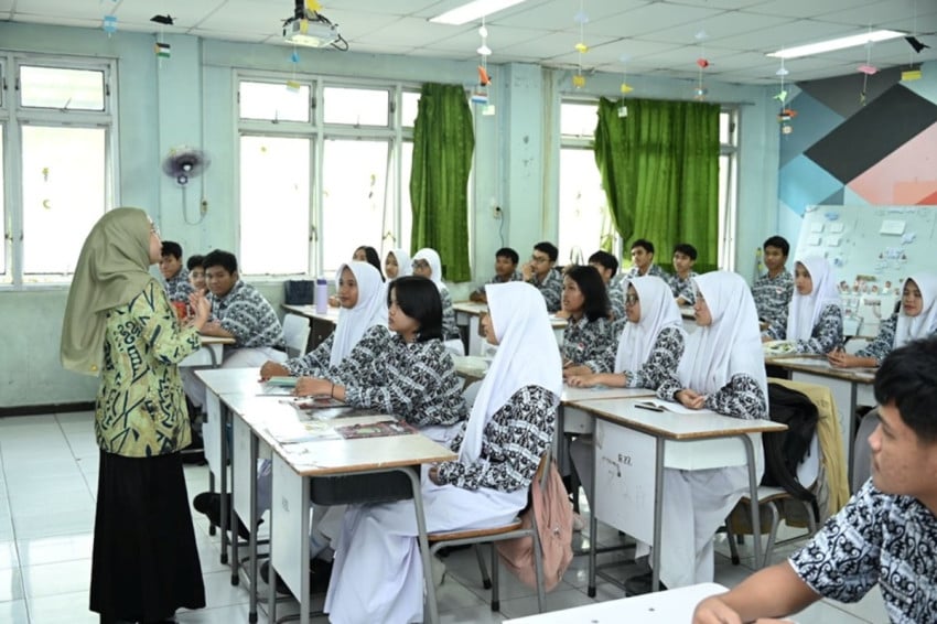 Guru Honorer Was-was, Kebijakan Baru Kemendikbudristek 2026 Diisukan Ancam Ratusan Ribu Tenaga Pengajar Non-ASN