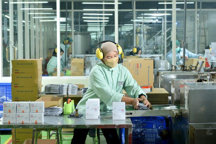 OMED Percepat Kemandirian Alat Kesehatan: Lensa Katarak Buatan Lokal Mulai Diproduksi Akhir 2026