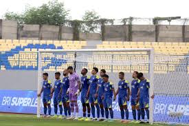 Tekad Singo Edan Bangkit: Strategi Marcos Santos Poles Arema FC Hadapi Badai PSM di Rumah Sendiri