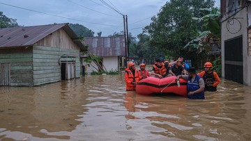 Dampak Banjir di Buton Sultra: Ratusan Jiwa Terdampak, Infrastruktur Jembatan Ikut Rusak
