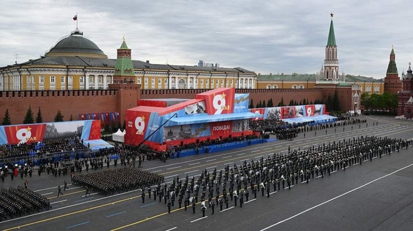 Vladimir Putin Beri Sinyal Akhir Konflik Ukraina, Siap Bertemu Zelensky di Pihak Ketiga