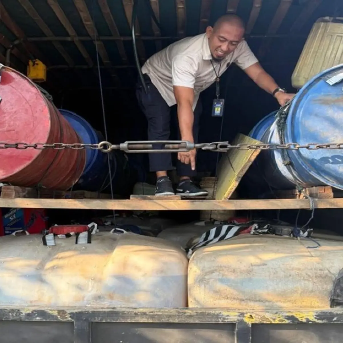 Bongkar Jaringan Penyelundupan: Polisi Jambi Gagalkan Pengiriman 20 Ton BBM Ilegal dari Sumsel