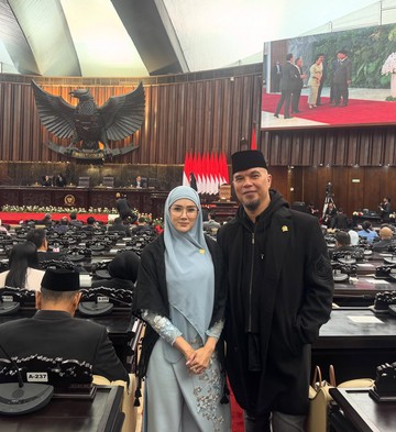 Perjalanan Dua Musisi ke Senayan: Mulan Jameela dan Ahmad Dhani Hadiri Rapat Paripurna DPR RI