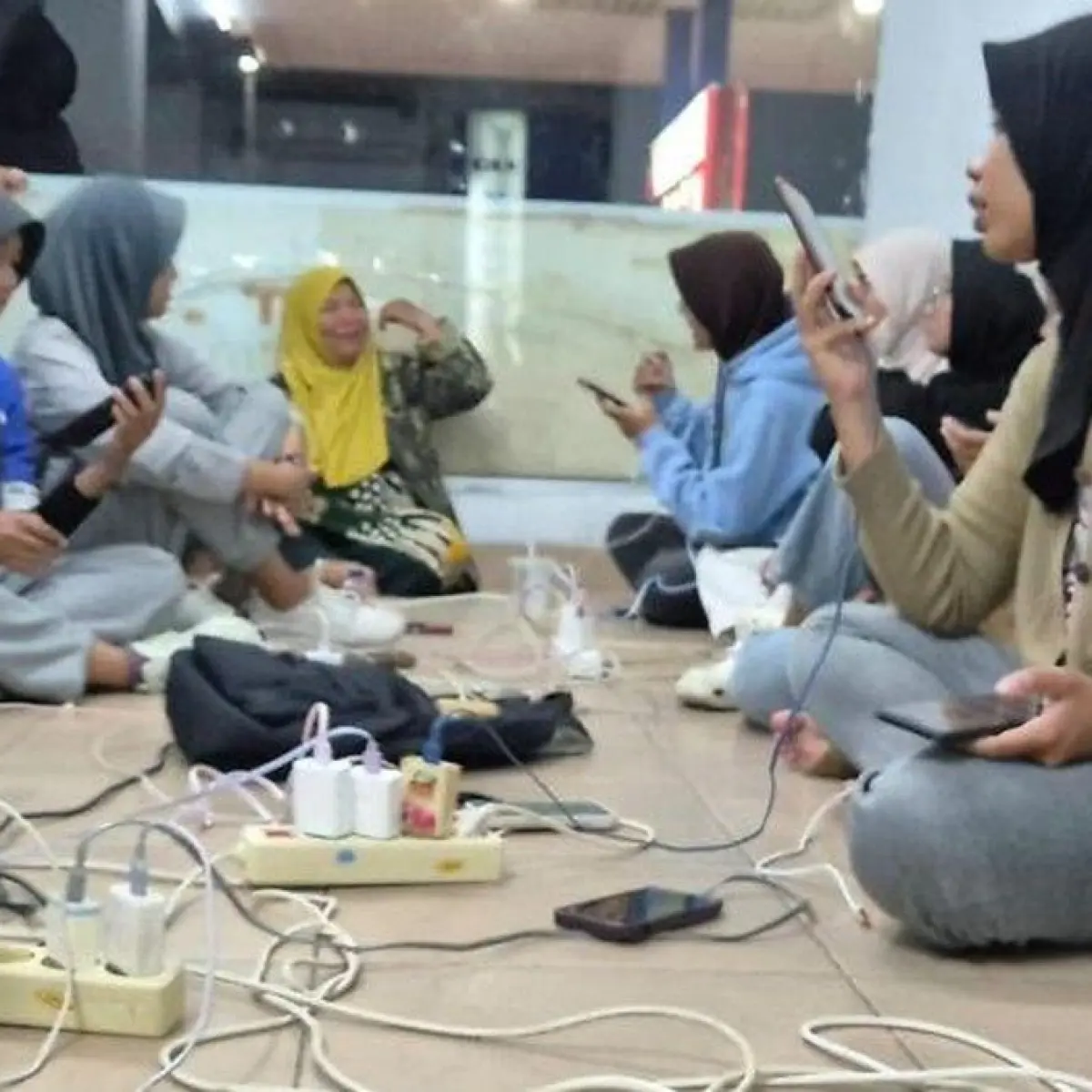 PLN Pastikan Seluruh Gardu Induk Sumbar Beroperasi Penuh Pasca Gangguan Sistem Kelistrikan