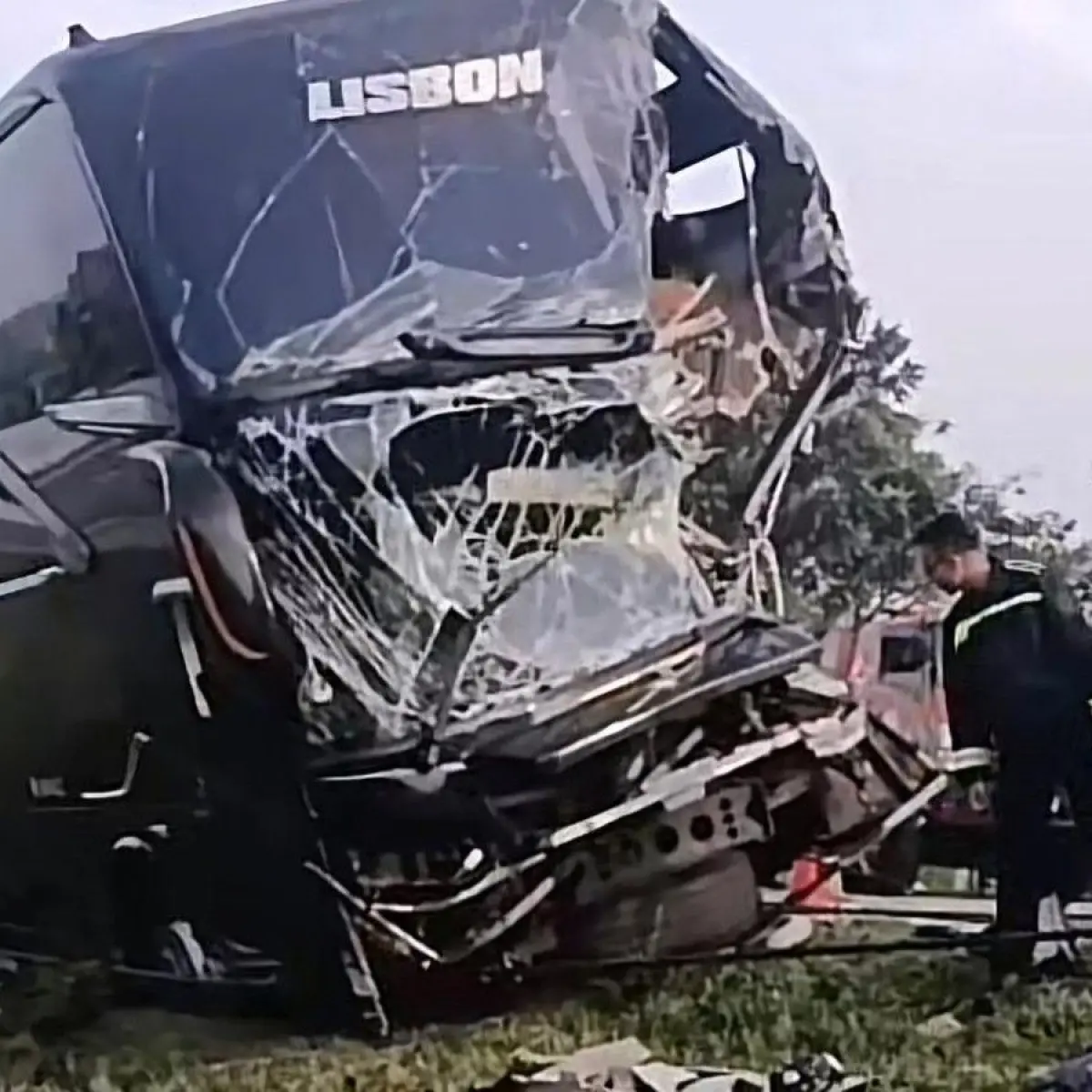 Kecelakaan Maut di Tol Cipali: Bus Semeru Trans Adu Banteng dengan Truk Hino, Satu Penumpang Tewas