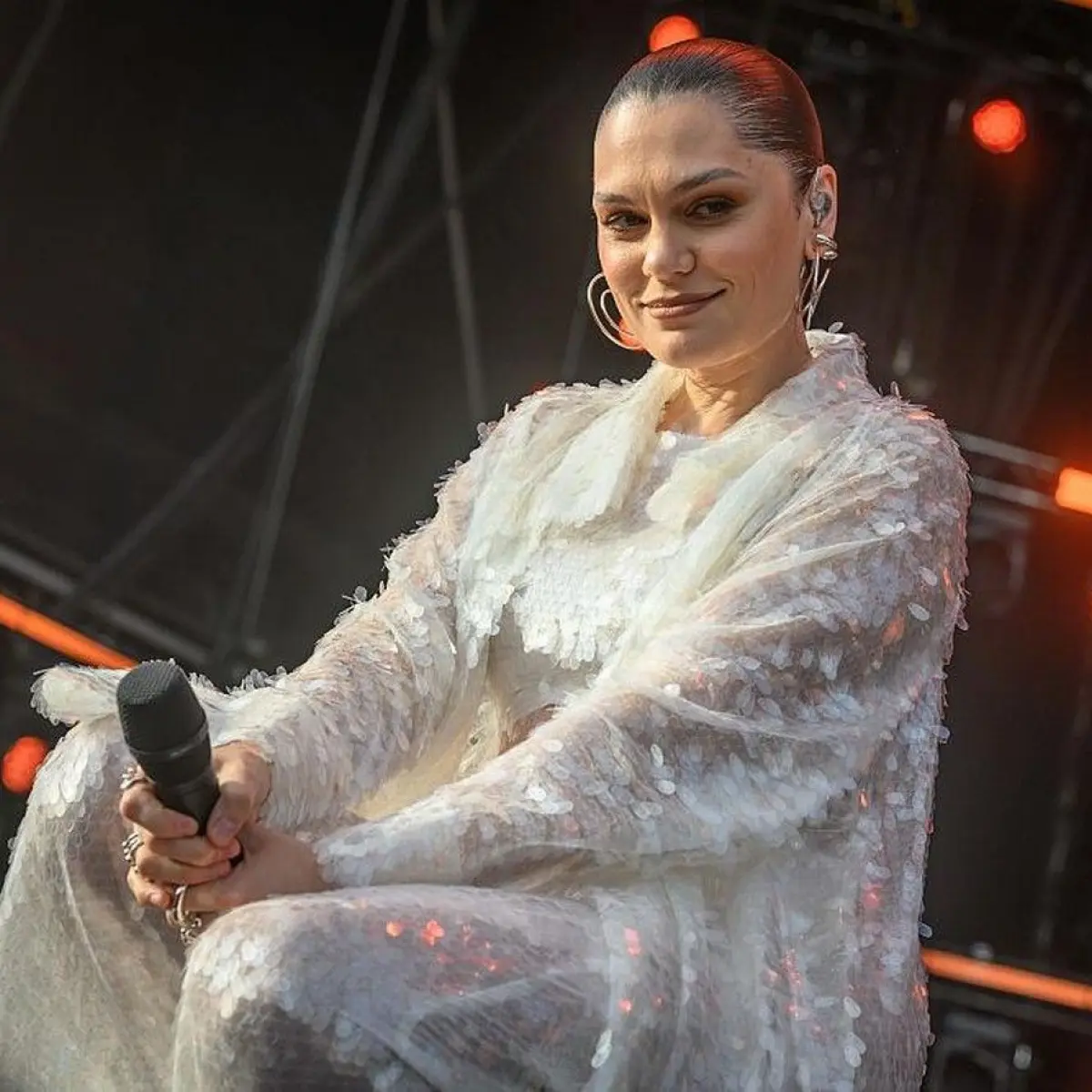 Jessie J Umumkan Kabar Gembira: Bebas dari Kanker Payudara Setelah Perjuangan Setahun