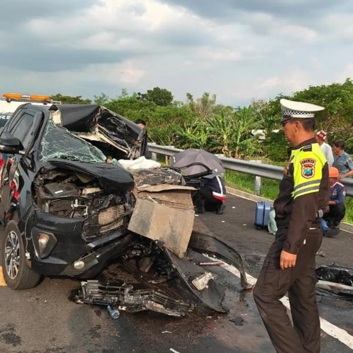 Dua Staf Anggota DPR Tewas dalam Kecelakaan Maut di Tol Paspro, Diduga Akibat Sopir Mengantuk