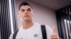 Brazão Resmi Jaga Gawang Santos Kontra Cuenca Usai Lulus Tes Kesehatan Klub