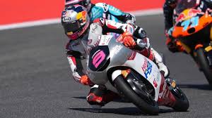 Dua Pembalap Muda Amankan Tiket Emas Q2 Moto3 Lewat Sesi Latihan Bebas yang Memukau