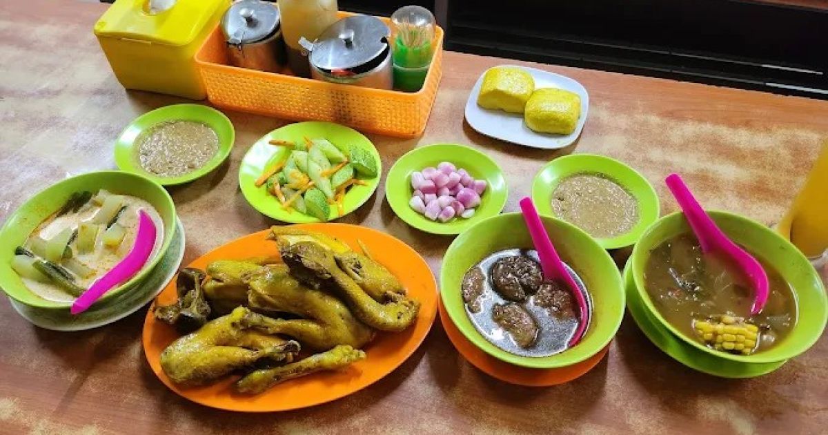 Menggali Kelezatan Otentik: Panduan Santap Siang Ikonik di Lima Destinasi Kuliner Jakarta Barat
