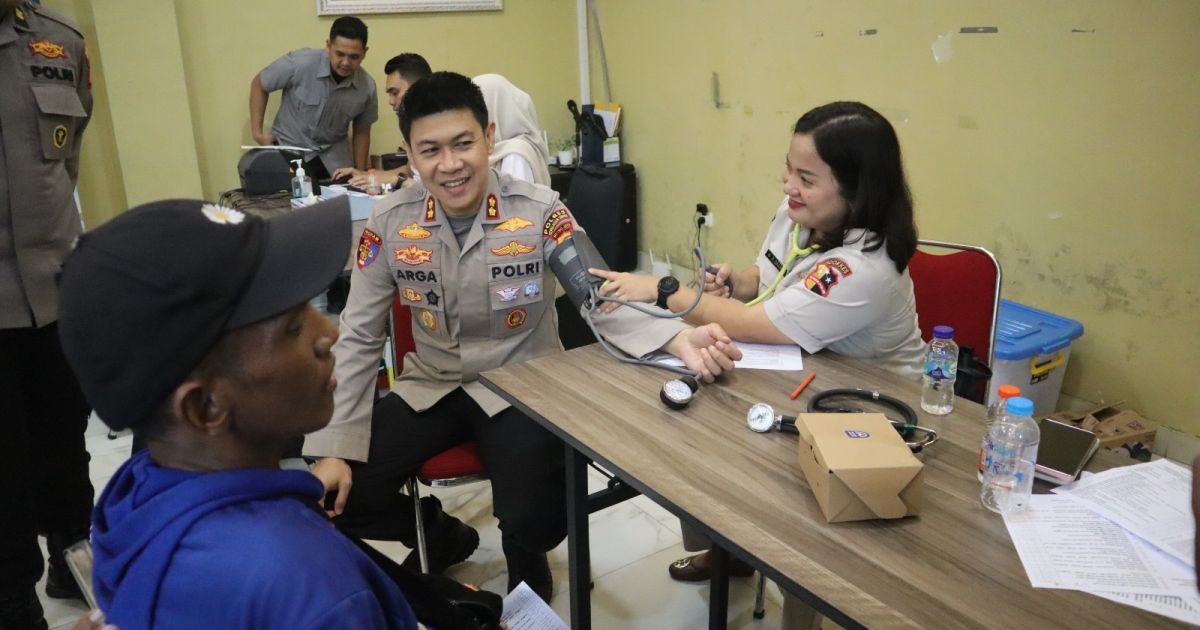 Kepedulian Sosial Polres Kepulauan Seribu: Aksi Donor Darah Meriahkan HUT ke-80 Bhayangkara