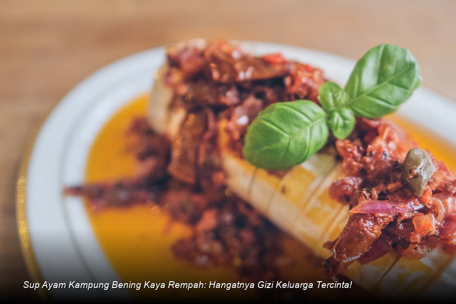 Sup Ayam Kampung Bening Kaya Rempah: Hangatnya Gizi Keluarga Tercinta!